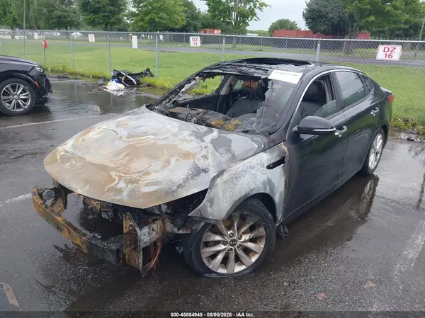 5XXGU4L33GG052327 2016 KIA OPTIMA - Image 2