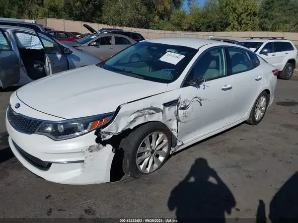 5XXGU4L33GG075008 2016 KIA OPTIMA - Image 2