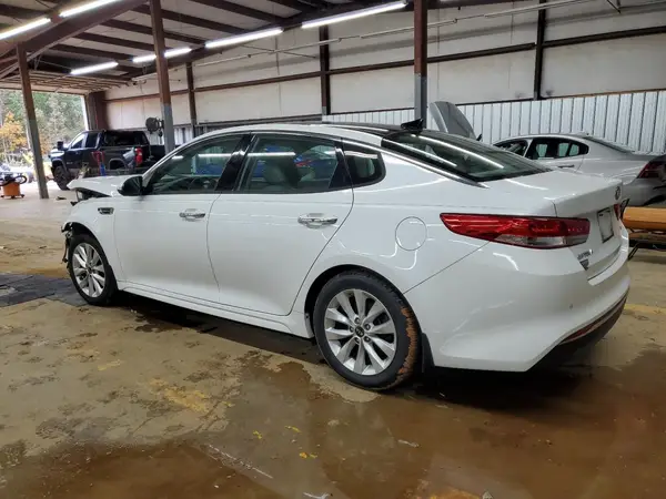 5XXGU4L33GG075381 2016 KIA OPTIMA - Image 2