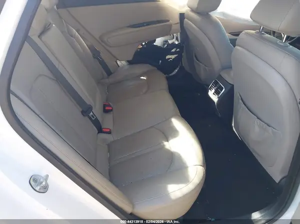 5XXGU4L33GG081472 2016 KIA OPTIMA - Image 8