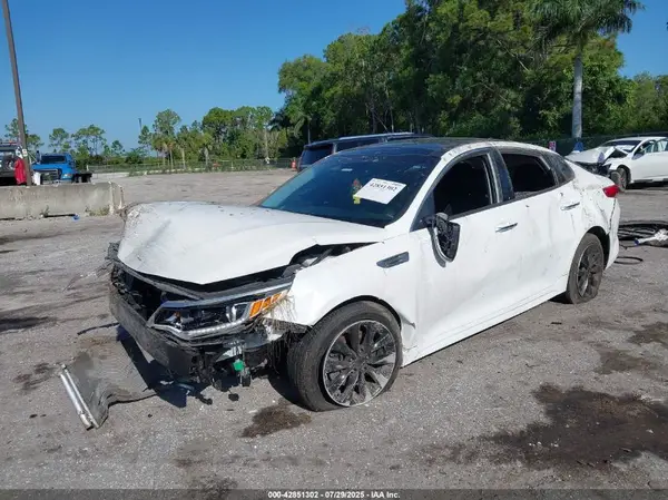 5XXGU4L33GG086672 2016 KIA OPTIMA - Image 2