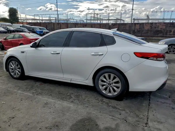 5XXGU4L33GG090592 2016 KIA OPTIMA - Image 2
