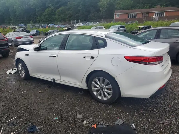 5XXGU4L33GG101395 2016 KIA OPTIMA - Image 2