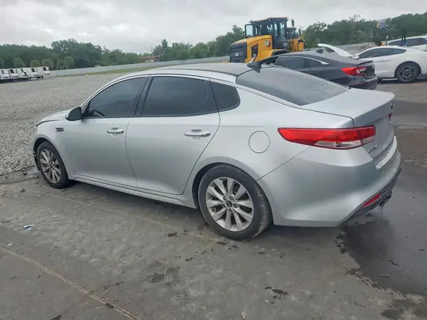 5XXGU4L33HG134673 2017 KIA OPTIMA - Image 2