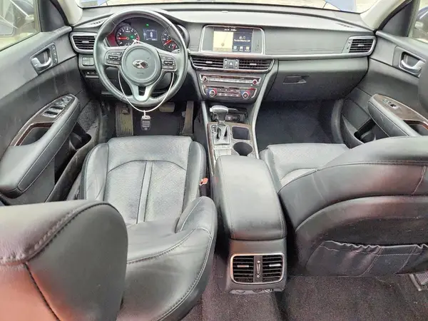 5XXGU4L33HG142062 2017 KIA OPTIMA - Image 8