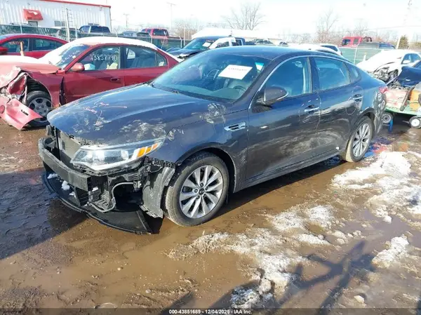 5XXGU4L33HG151652 2017 KIA OPTIMA - Image 2