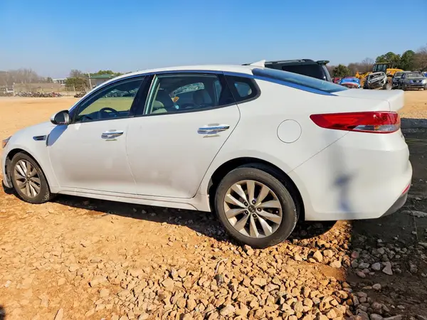 5XXGU4L33HG151974 2017 KIA OPTIMA - Image 2