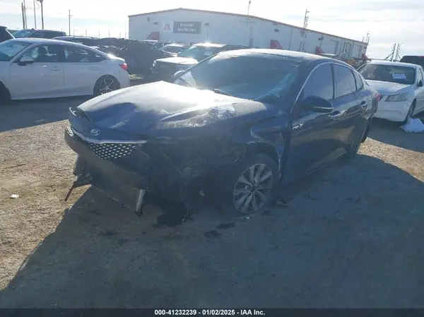 5XXGU4L33HG154342 2017 KIA OPTIMA - Image 2