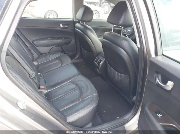 5XXGU4L33HG158438 2017 KIA OPTIMA - Image 8