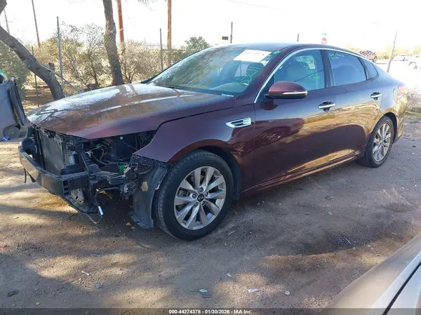 5XXGU4L33HG158794 2017 KIA OPTIMA - Image 2