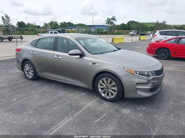 5XXGU4L33HG158830 2017 KIA OPTIMA - Image 1
