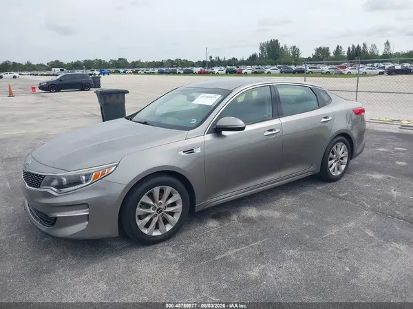 5XXGU4L33HG158830 2017 KIA OPTIMA - Image 2