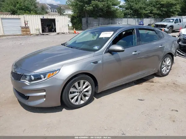 5XXGU4L33HG169326 2017 KIA OPTIMA - Image 2