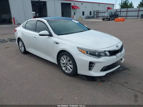 5XXGU4L33HG175482 2017 KIA OPTIMA - Image 1