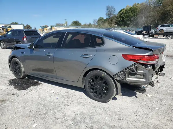 5XXGU4L33JG190389 2018 KIA OPTIMA - Image 2
