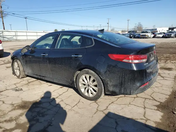 5XXGU4L33JG197424 2018 KIA OPTIMA - Image 2