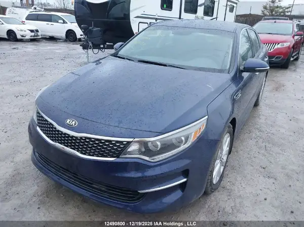 5XXGU4L33JG202511 2018 KIA OPTIMA - Image 2