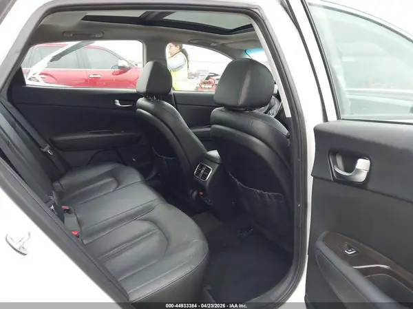 5XXGU4L33JG220295 2018 KIA OPTIMA - Image 8