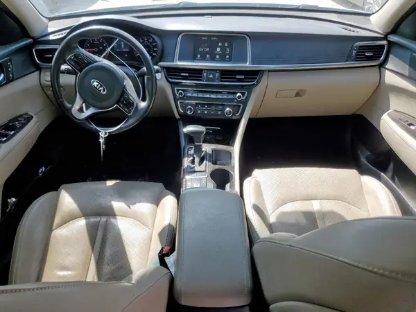 5XXGU4L33JG223875 2018 KIA OPTIMA - Image 8