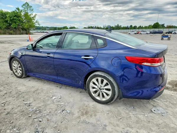 5XXGU4L33JG225982 2018 KIA OPTIMA - Image 2