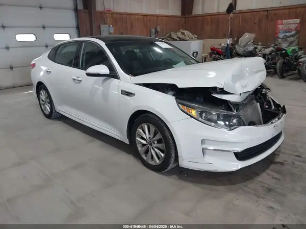 5XXGU4L33JG227084 2018 KIA OPTIMA - Image 1
