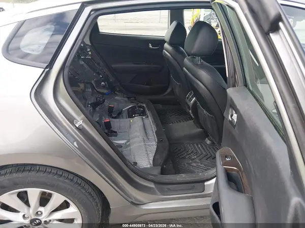 5XXGU4L33JG227487 2018 KIA OPTIMA - Image 8