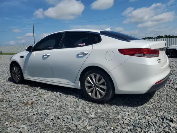 5XXGU4L33JG239168 2018 KIA OPTIMA - Image 2