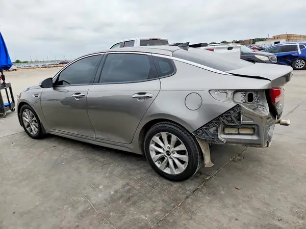 5XXGU4L33JG242541 2018 KIA OPTIMA - Image 2