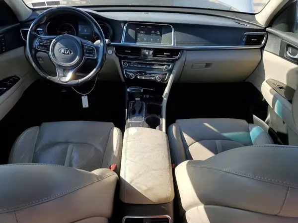 5XXGU4L33JG252700 2018 KIA OPTIMA - Image 8