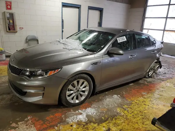 5XXGU4L33JG273885 2018 KIA OPTIMA - Image 1