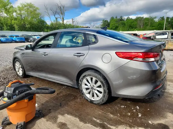 5XXGU4L34GG007381 2016 KIA OPTIMA - Image 2