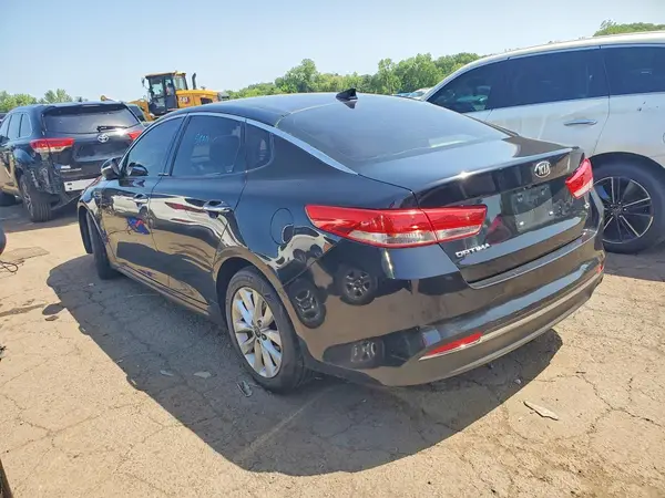 5XXGU4L34GG009051 2016 KIA OPTIMA - Image 2