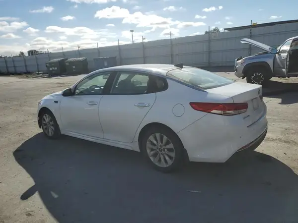 5XXGU4L34GG012726 2016 KIA OPTIMA - Image 2