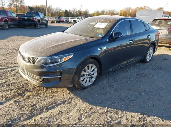 5XXGU4L34GG014119 2016 KIA OPTIMA - Image 2