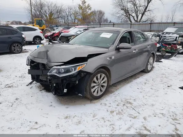 5XXGU4L34GG014279 2016 KIA OPTIMA - Image 2