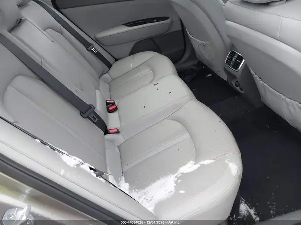 5XXGU4L34GG014279 2016 KIA OPTIMA - Image 8