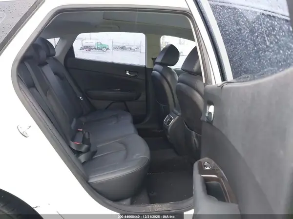 5XXGU4L34GG022091 2016 KIA OPTIMA - Image 8