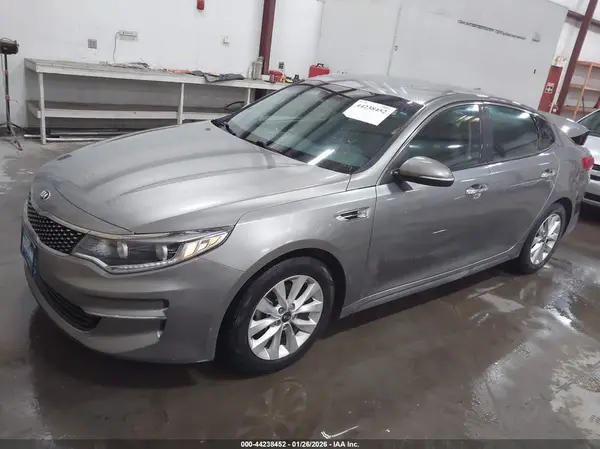 5XXGU4L34GG023189 2016 KIA OPTIMA - Image 2