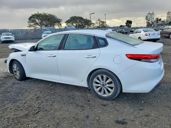 5XXGU4L34GG030143 2016 KIA OPTIMA - Image 2