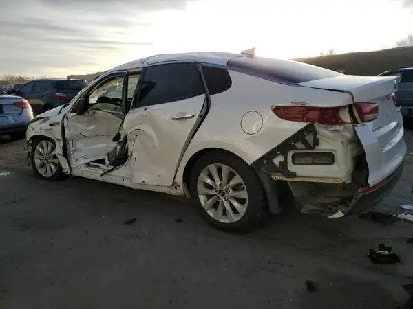 5XXGU4L34GG030790 2016 KIA OPTIMA - Image 2