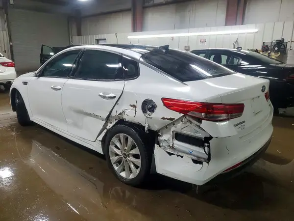 5XXGU4L34GG031275 2016 KIA OPTIMA - Image 2