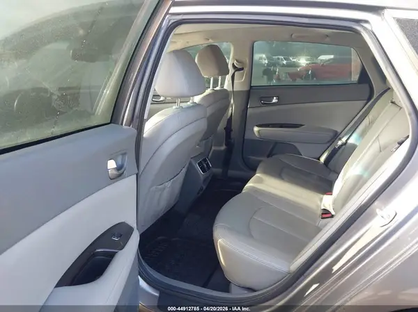 5XXGU4L34GG037884 2016 KIA OPTIMA - Image 8