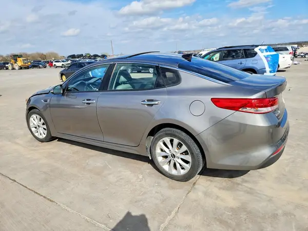 5XXGU4L34GG042289 2016 KIA OPTIMA - Image 2