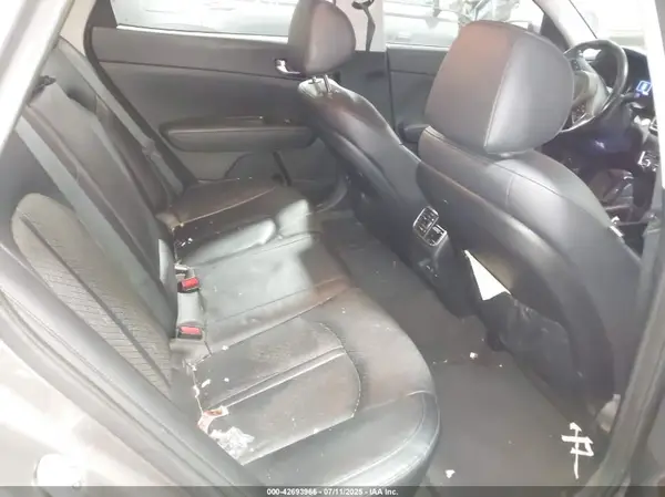 5XXGU4L34GG042860 2016 KIA OPTIMA - Image 8