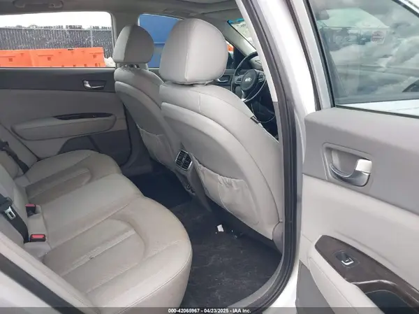 5XXGU4L34GG054068 2016 KIA OPTIMA - Image 8