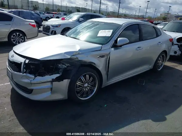 5XXGU4L34GG058427 2016 KIA OPTIMA - Image 2