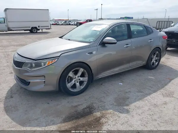5XXGU4L34GG059142 2016 KIA OPTIMA - Image 2