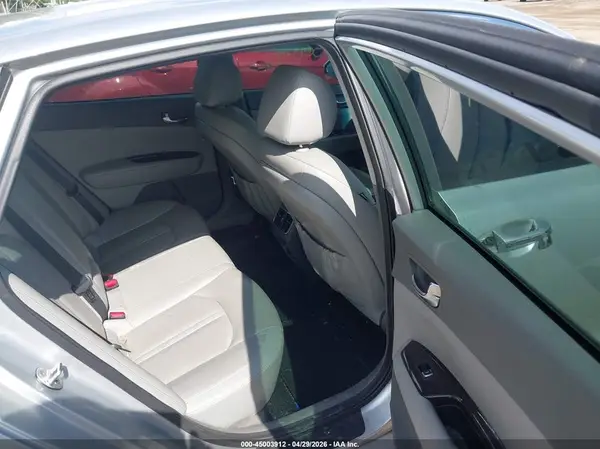 5XXGU4L34GG062610 2016 KIA OPTIMA - Image 8
