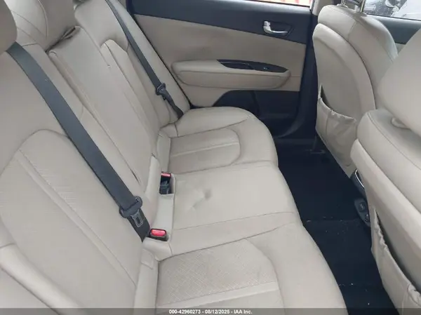5XXGU4L34GG077916 2016 KIA OPTIMA - Image 8