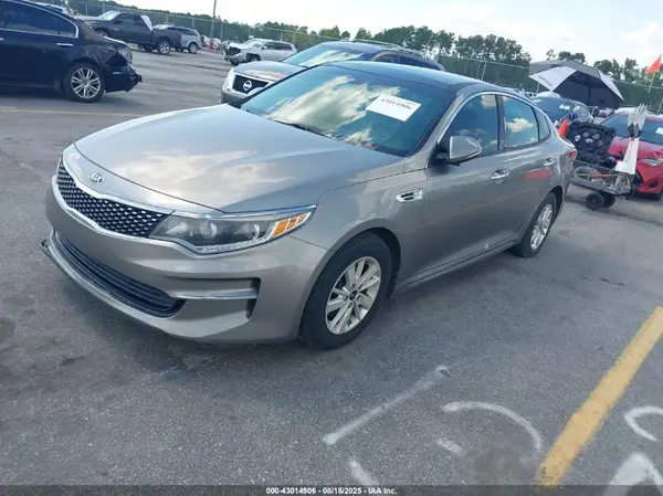5XXGU4L34GG102183 2016 KIA OPTIMA - Image 2